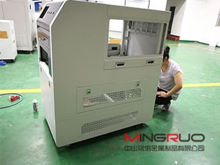 铭偌金属加工厂教你如何选择优质的钣金机柜_新半岛官方网站
