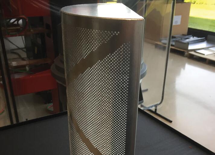 激光焊接技术随着钣金加工行业需求而高速发展-钣金加工珠海机箱机柜半岛(中国)激光切割新半岛官方网站 激光焊接技术随着钣金加工行业需求而高速发展-钣金加工珠海机箱机柜半岛(中国)激光切割新半岛官方网站