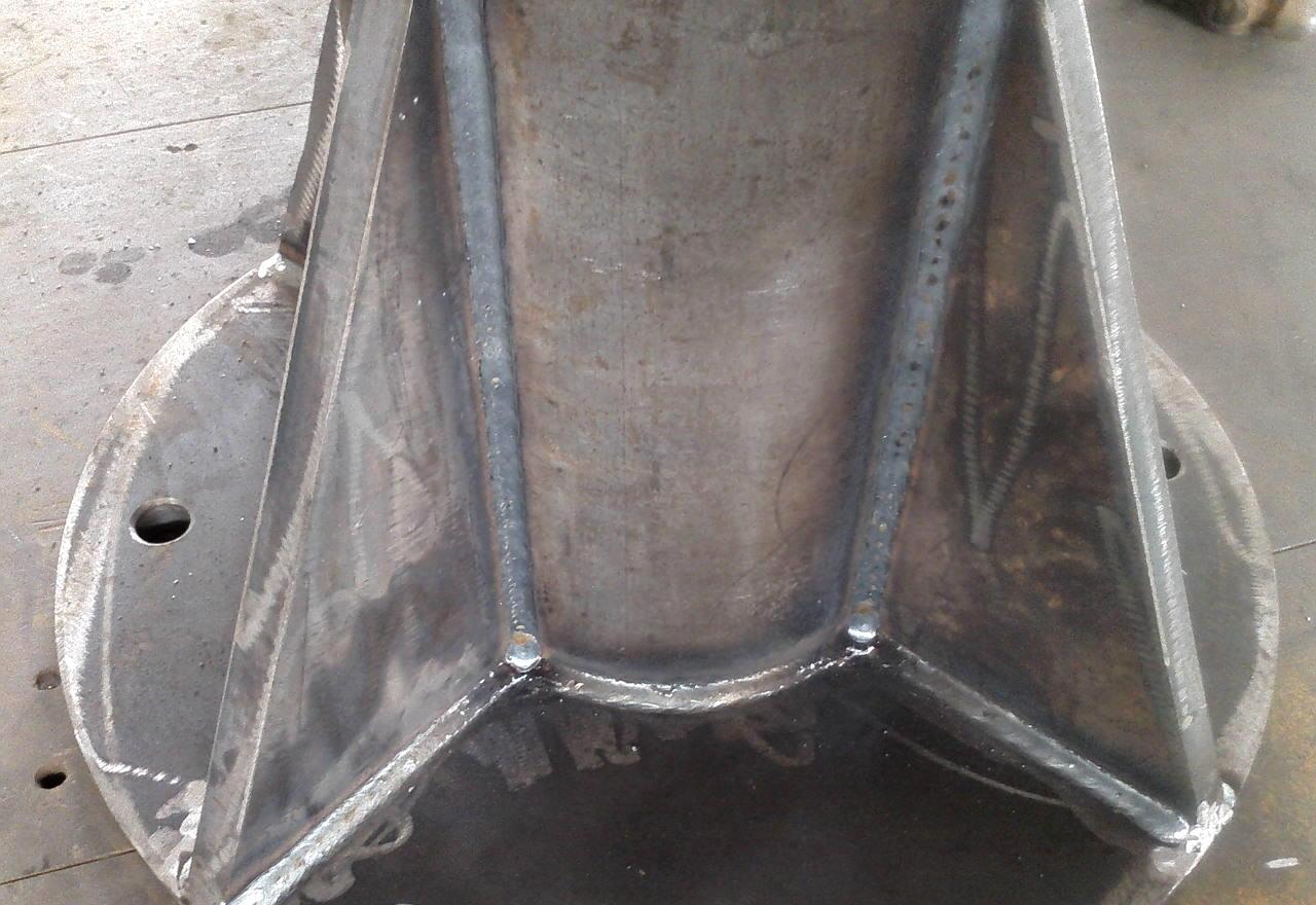 钣金加工零件连接的方式有哪些？-钣金加工珠海机箱机柜半岛(中国)激光切割新半岛官方网站